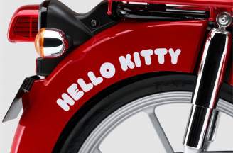 Honda Cub Hello Kitty Japan: Biểu tượng dễ thương mang giá trị sưu tầm đỉnh cao