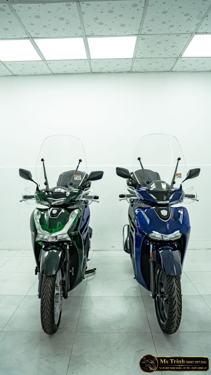 Mặt trước Honda SH150i Super Vetro 2 in 1 xanh dương